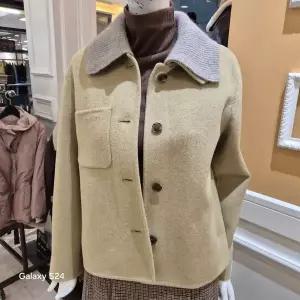 [하프클럽/BCBG]BCBG 비씨비지 봄26 마리 리버 자켓 B6A1J106