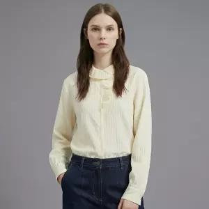 국산 여성 프릴 넥라인 포인트 페미닌 블라우스 SIU-WBL-21022-크림