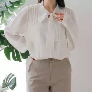 멜리아 타이리본 핀턱 루즈핏 블라우스