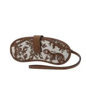 헤지스 액세서리 25FW [25FW][H.Toile] 시그니처 H 뜨왈 자카드 선글라스 케이스 브라운 HILG5F