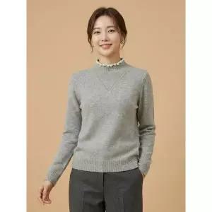 [조이너스]진주 하프넥 니트 JW23SL3001894A_P408560020