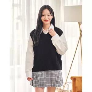 [하프클럽/반에이크]부스 브이넥 베스트_OB13VTME02Z