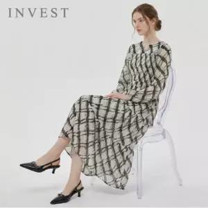 [인베스트] 슬릿 넥 스모킹 나염 원피스_IN6S1OP3111