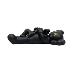 [정품] Kaws Holiday Sin갭 GAPore Vinyl 피규어 블랙 카우스 홀리데이 싱가폴 바이닐 835569