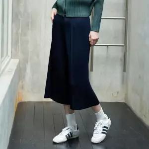 큐롯 플리츠 팬츠_딥네이비