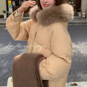 [라일리여성의류] Rly 소프트 퍼트리밍 페미닌 롱패딩