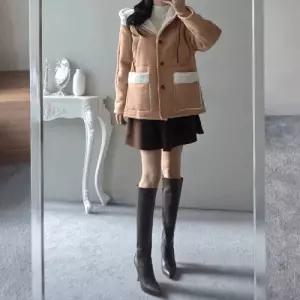 [하프클럽/엘린무드]러블 무스탕 스웨이드 배색 뽀글이 안감 후드 인조 하프 코트(2COLOR)