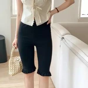 여성 프릴 슬림핏 5부 카프리 여름 스판 바이크 반바지