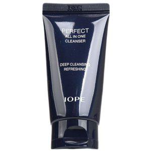 세안 후 쿨링감 선사해주는 멘톨 남성 클렌징폼 125g