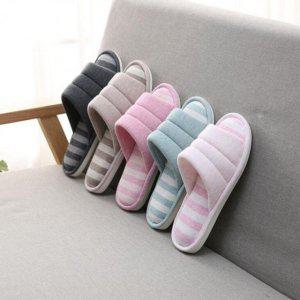 하우스 커플용 라아바 룸슈즈 겨울용 거실용 침실홈슬리퍼 샤워공간 리빙 침실화 화장실 유니크