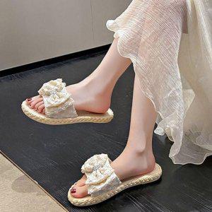 여자 스러운 리본장식 데코레이션 큐빅 머스트해브 포인트장식 편안함 실내화 레이디겨울슬리퍼 실내공간