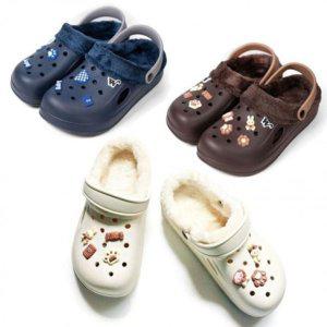 윈윈 한겨울 데일리룩 털샌들 방한기능홈슬리퍼 방한부츠 룸슈즈