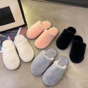 우먼 방한 겨울시즌 이지슈즈 퍼 따뜻앞막힘 경량성 시그니처 실내용신발 오피스슬리퍼 윈터 슬리퍼 보온슬