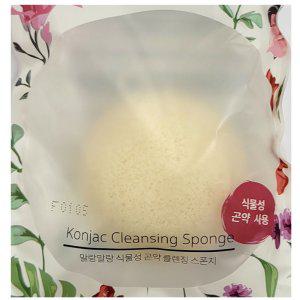 촉촉하게 지우고 부드럽게 다독여주는 곤약 스폰지