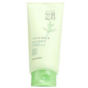 세안 후에도 당김없이 촉촉하게 녹차 클렌징폼 180g