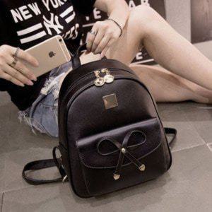 여성백팩 학생백팩 여자백팩 장식 레더백팩 검정