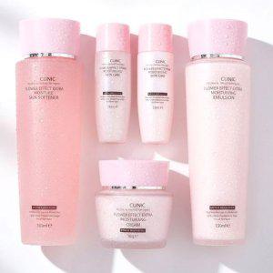 꽃의 촉촉한 윤기를 피부속으로 여성화장품 기초세트