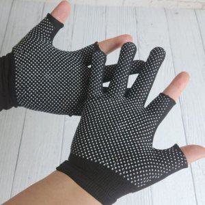 작업용 미끄럼방지 장갑 캐셔 손가락 구멍 블랙 색상 일회용