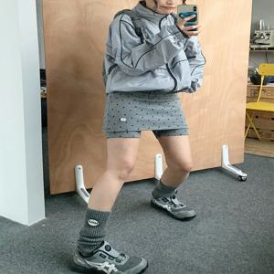 2026 신상 폴카 도트 그레이 엘라스틱 스포티 스커트 핫팬츠 하이웨이스트 와이드 레그 팬츠 캐주얼 로우웨이스트 폴리에스터 블렌드 스커트