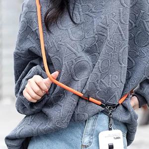 야외 견고하고 내구성이 뛰어난 8mm 두께의 분실 방지 끈을 운반하는 휴대 전화 끈 크로스바디 넥