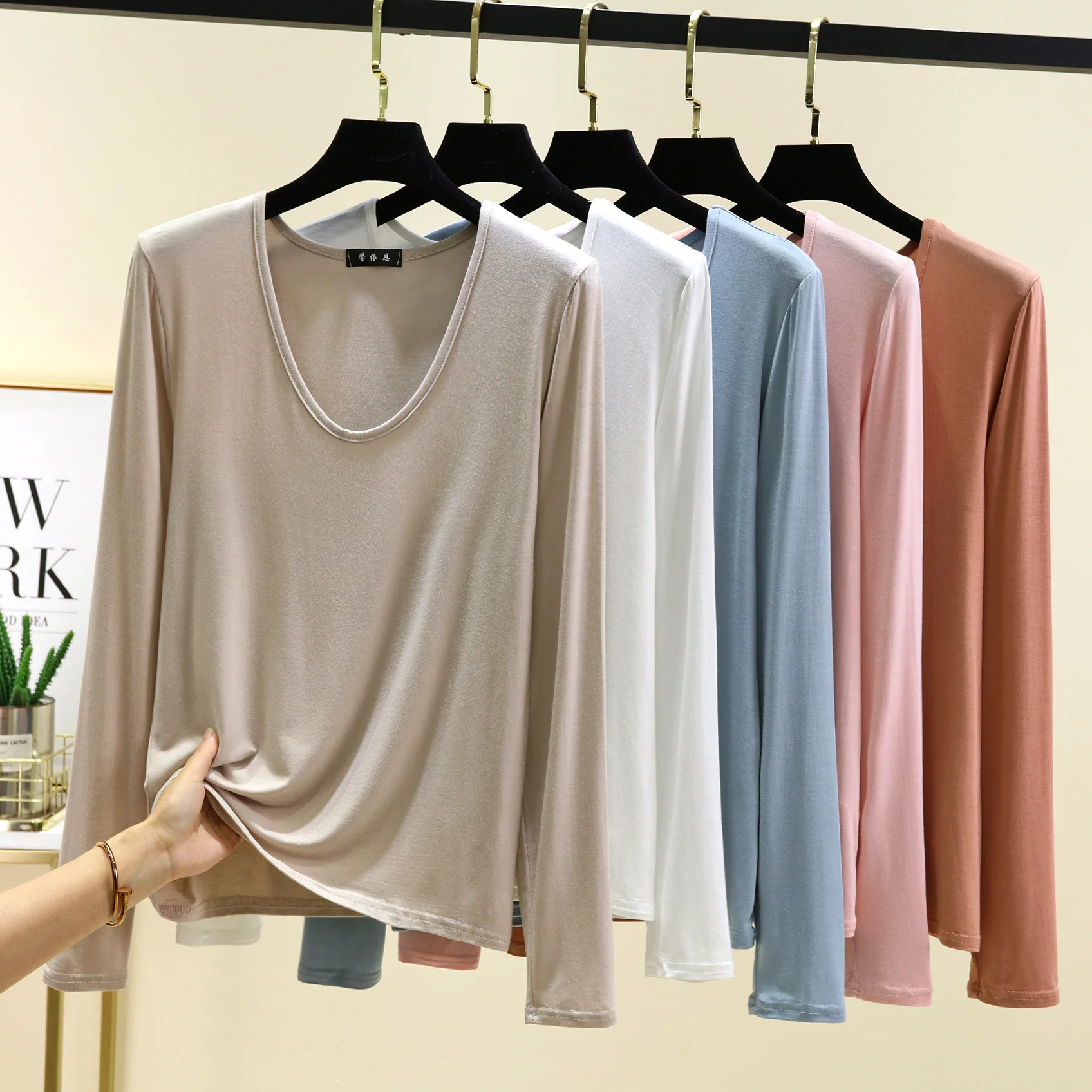 플러스 사이즈 L ~ 6XL U 넥 여성 티셔츠 긴 소매 루즈 바닥 티셔츠 솔리드 컬러 캐주얼 티셔츠 모든 경기