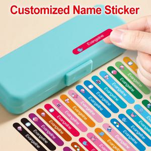 학교 물병 및 용품용 맞춤형 어린이 이름표 - 생생한 색상과 개인 맞춤 디자인의 방수 및 내구성 스티커