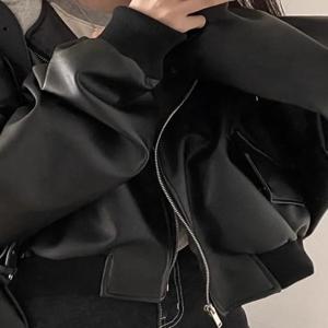 레트로 시크 캐주얼 후드 더블 포켓 루즈핏 페이크 투피스 가죽 재킷 여성 패션 아우터웨어 PU 소재 긴 소매