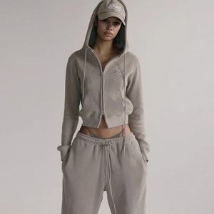 여성용 자수 지퍼 후드 재킷 짧은 스타일 봄 가을 캐주얼 스트리트웨어 긴 소매 루즈핏 커플 탑