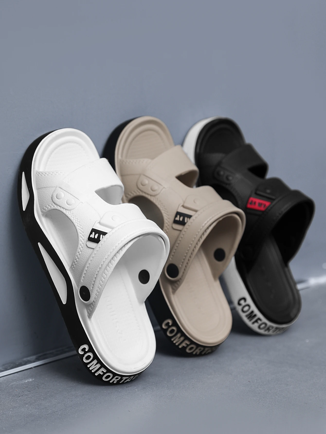 남성 슬리퍼 여름 새 샌들 EVA 라이트 성인 두꺼운 밑창 비치 신발 야외용 미끄럼 방지 오픈 발가락 샌들