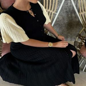 우아한 니트 드레스 여성용 솔리드 싱글 브레스티드 O넥 반팔 하이웨이스트 힙 패키지 드레스 2026 봄 시크 로브 레이디