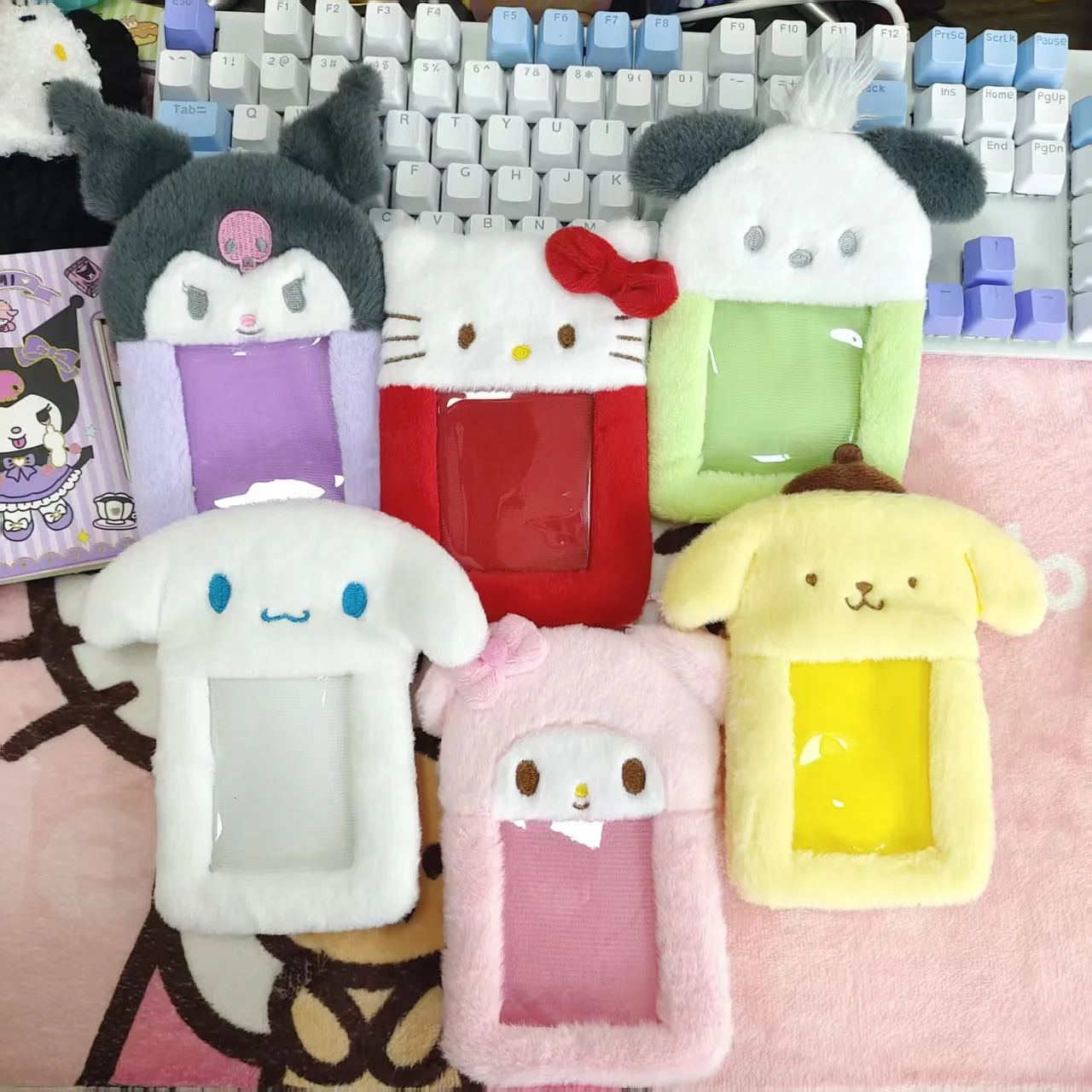 Kawaii 만화 애니메이션 마이 멜로디 Kuromi 플러시 카드 홀더 귀여운 3 인치 헬로 키티 Cinnamoroll 배낭 펜던트 키 체인 소녀 선물