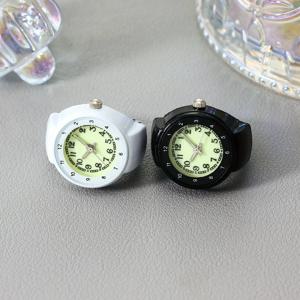 1pc 야간 조명 링 시계 간단한 패션 펑크 시계 반지 다목적 커플 손가락 시계 미니 시계 레트로 크리 에이 티브 포켓 시계