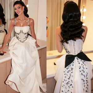 맞춤형 패션 우아한 저지 스팽글 보우 A 라인 스퀘어 넥 롱 드레스 맞춤형 행사 절묘한