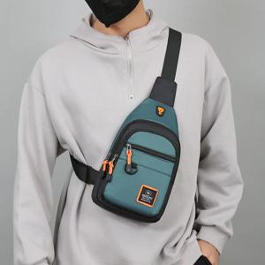 캐주얼 남자 가슴 가방 나일론 작은 어깨 가방 러닝 사이클링 벨트 슬링 가방 야외 스포츠 크로스 바디 가방 여행 전화 파우치 가방