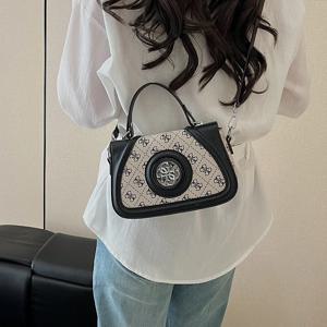 세련된 대용량 쇼퍼 토트백 질감 있는 가죽 크로스바디 백 레트로 미니멀리스트 디자인 패셔니스타를 위한