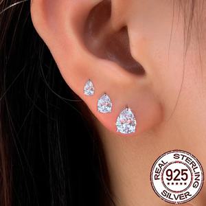 QooLady S925 스털링 실버 반짝 이는 큐빅 지르코니아 워터 드롭 스터드 귀걸이 여성을위한 유행 파티 쥬얼리 액세서리 선물 SE127