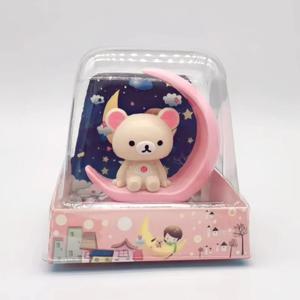 리락쿠마 탁상 장식품 태양열 액션 피규어 모델 자동차 장식품 만화 캐릭터는 주변 모델 선물을 얻습니다.