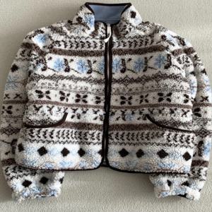 따뜻한 짧은 아우터 여성용 한국 버전 북유럽 스타일 양털 스탠드 칼라 코트 겨울 분위기 레트로 페어 아일