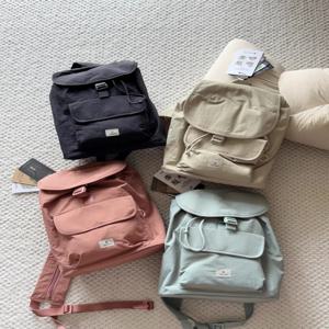 Xiaog 심플하면서도 세련된 야외용 경량 일본식 배낭 남성과 여성을 위한 내구성이 뛰어난 다용도 숄더백