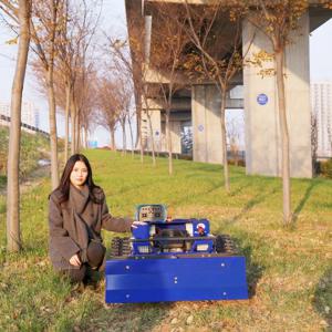 맞춤형 CE 및 EPA 승인 전지형 RC 잔디깎이, 스노우 블레이드가 있는 정원용 트랙형 원격 제어 로봇 잔디깎이