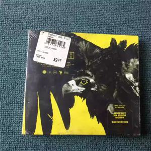 CD Twenty One Pilots Trench 이는 Twenty One Pilots의 다섯 번째 스튜디오 앨범으로, 2018년 10월 5일에 Fueled By Ramen에서 출시되었습니다.