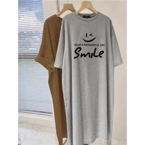 여름 패션 트렌디 스마일리 레터 프린트 반팔 대형 여성 루즈 롱 드레스 드레스 탑