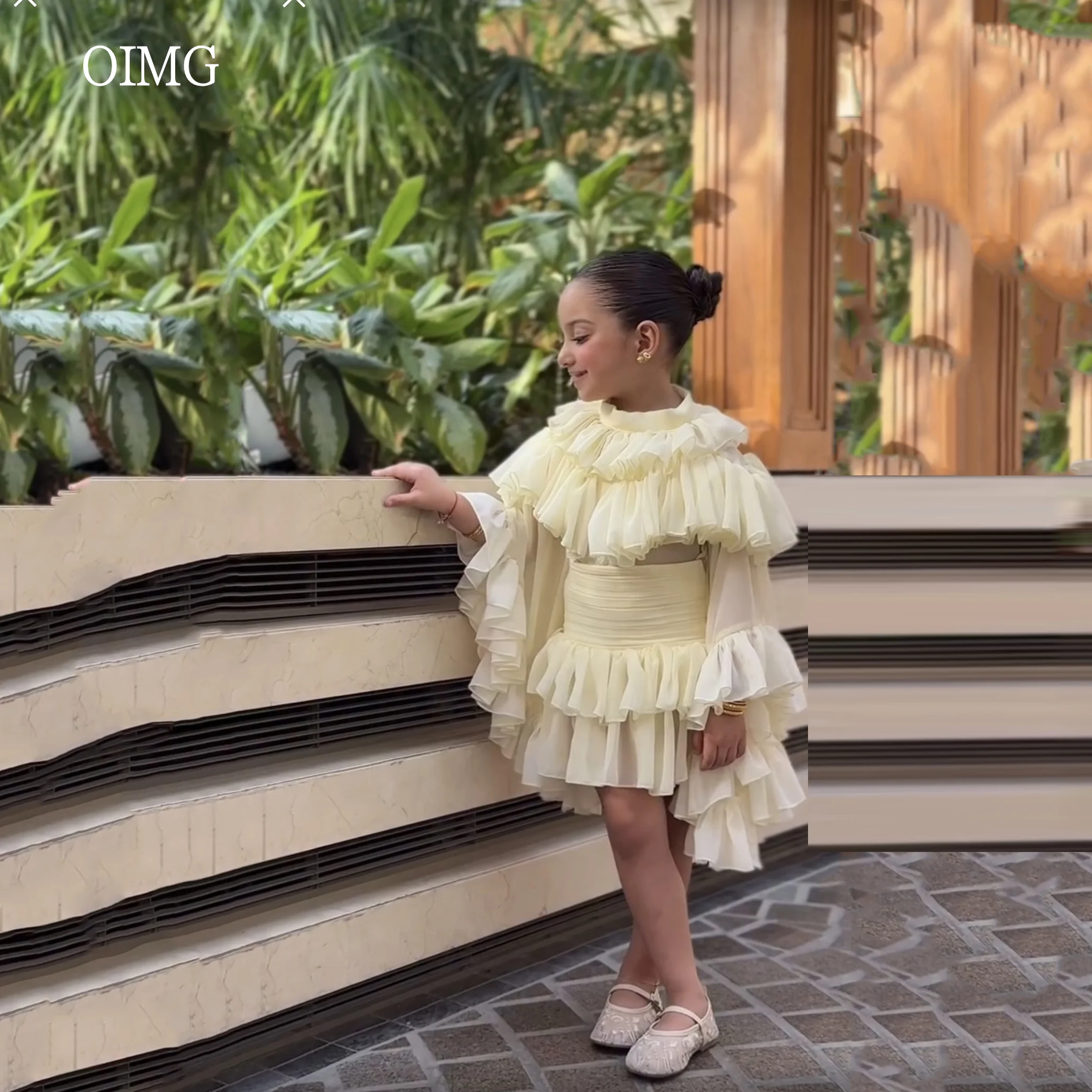 OIMG 라이트 옐로우 라인 플라워 걸 드레스 하이 넥 Pleated 웨딩 파티 드레스 무릎 길이 생일 드레스 맞춤형