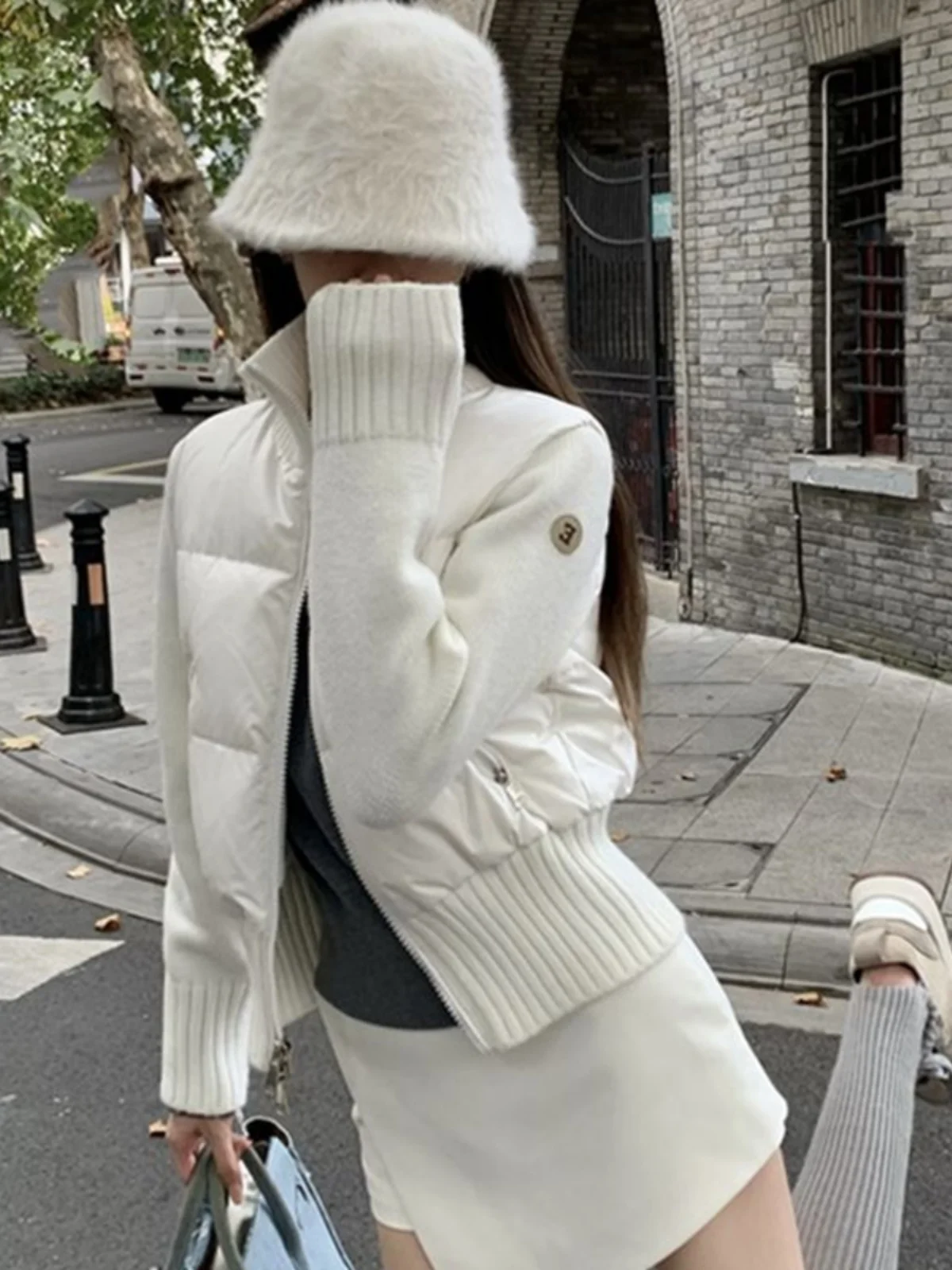 겨울용 짧고 가벼운 여성 재킷 2025 패션 스플라이스 스웨터 코튼 코트 얇은 출퇴근용 한국 스타일 긴팔 상의