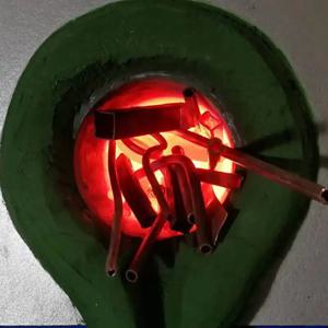 고주파 금속 용해로 에너지 절약 중형 유도 가열기 알루미늄 구리 철 용해 자동화