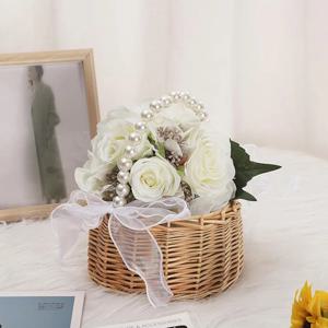 진주 손잡이와 리본이 달린 한 개의 라탄 꽃 바구니, 손으로 짠 부활절 바구니, 웨딩용 라탄 바구니 (브라운)