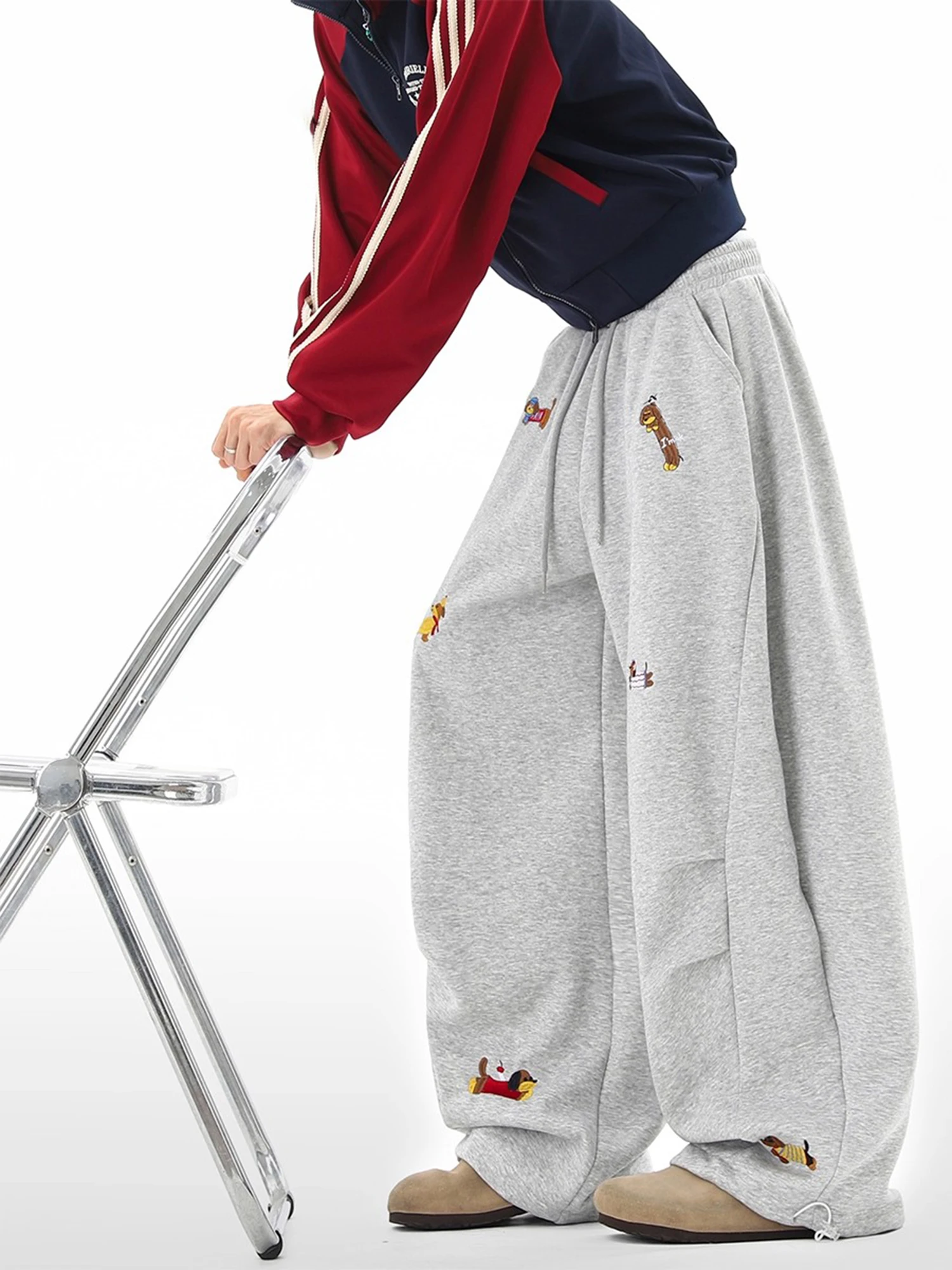 아메리칸 스타일 자수 소시지 도그 플리스 안감 와이드 레그 스포츠 팬츠 캐주얼 루즈핏 남성 바지 힙합 스타일