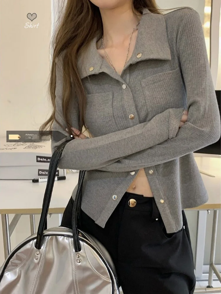 슬림핏 긴팔 그레이 셔츠 여성용 봄 가을 이너웨어 빈티지 홍콩 스타일 디자인 감각적인 스몰 아우디언스 웨이스트 인