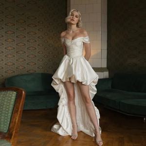 빈티지 하이 로우 새틴 웨딩 드레스, 심플한 오프 숄더 민소매 비치, 스트랩리스 신부 가운, 섹시한 백리스 맞춤형