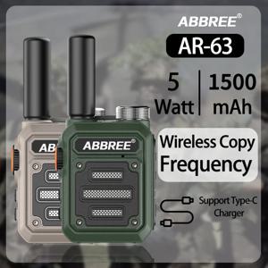 2개 ABBREE AR-63 미니 무전기 휴대용 장거리 무선 주파수 복사 HD 사운드 타입-C 충전기 UHF 여행용 햄 라디오